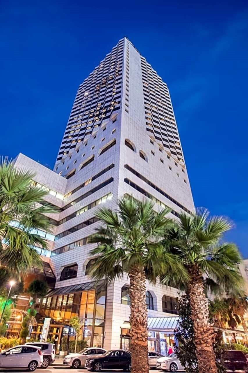 Hilton Izmir Hotel Exterior foto