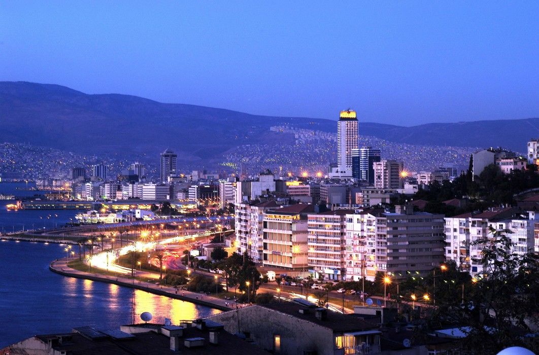 Hilton Izmir Hotel Exterior foto